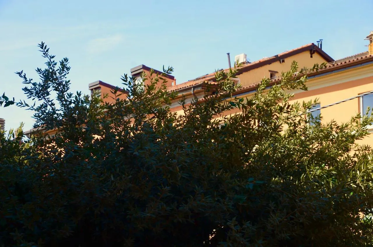 My Home In Bologna - La Rossa İtalya
