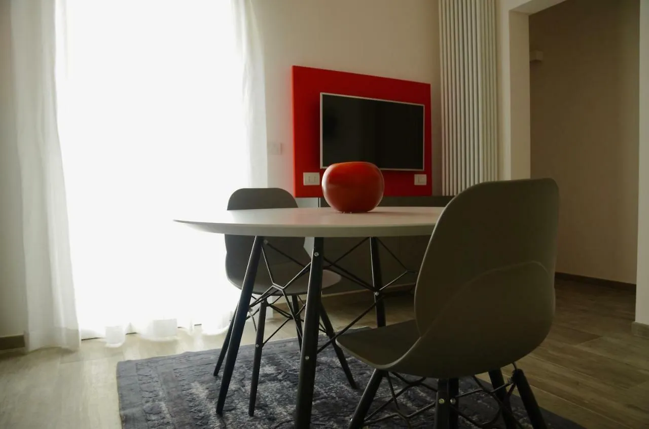 My Home In Bologna - La Rossa 0*,  İtalya