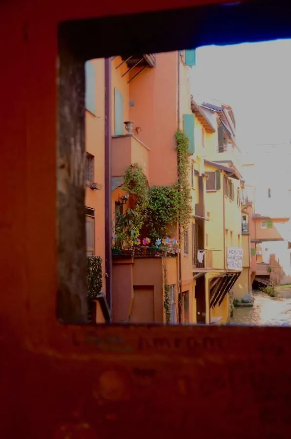 My Home In Bologna - La Rossa İtalya